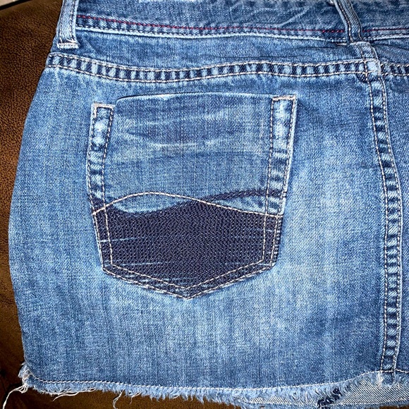 Billabong Adorable Denim Mini Skirt Size 7 - Picture 15 of 16
